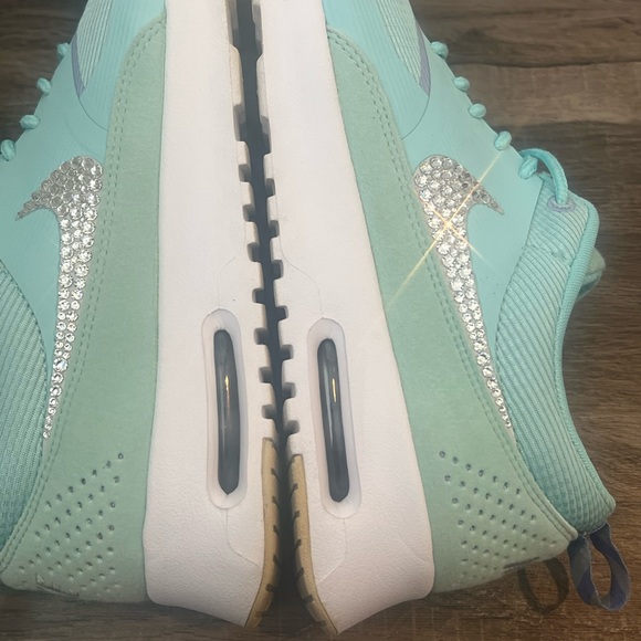 RARE 🌟 💫 😎 2014 Nike Air Max Thea in Glacier Ice with swarovski crystals - Picture 2 of 10